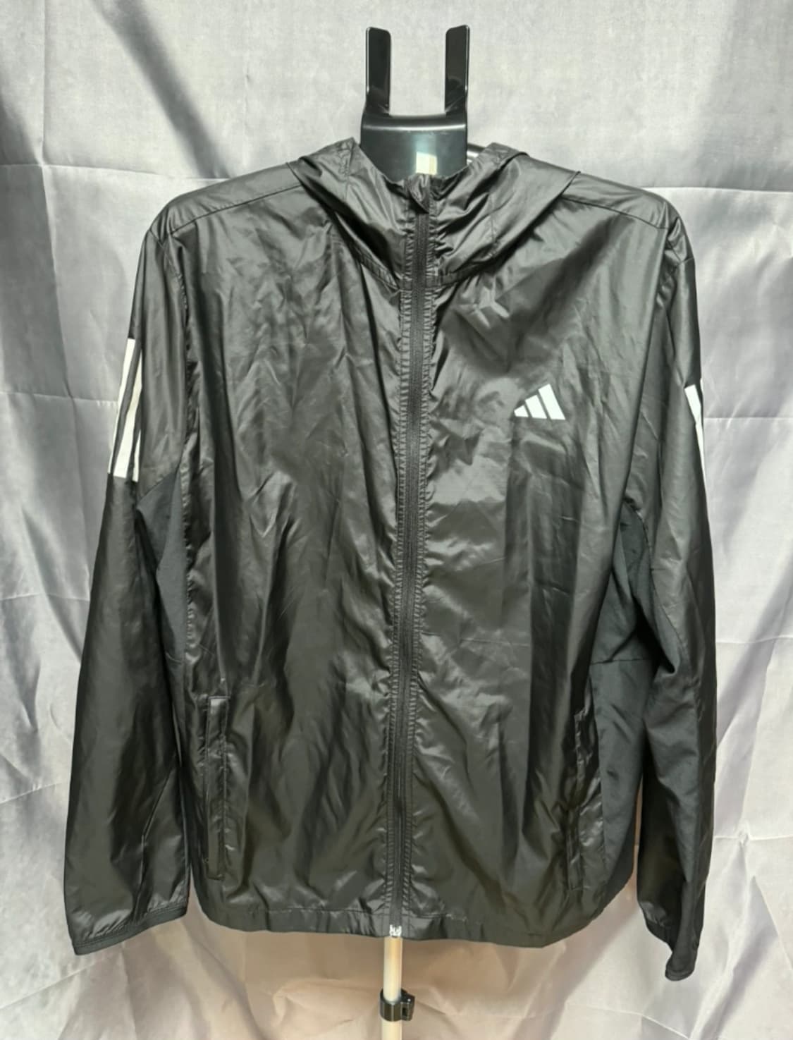 아디다스 경량 러닝 바람막이 상품이미지1