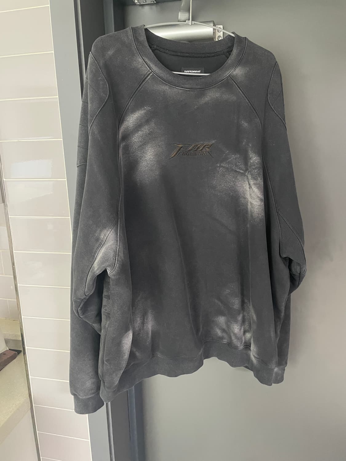 파프롬왓 파 워시드 패치 스웻 스웨트셔츠 맨투맨 블랙  상품이미지6