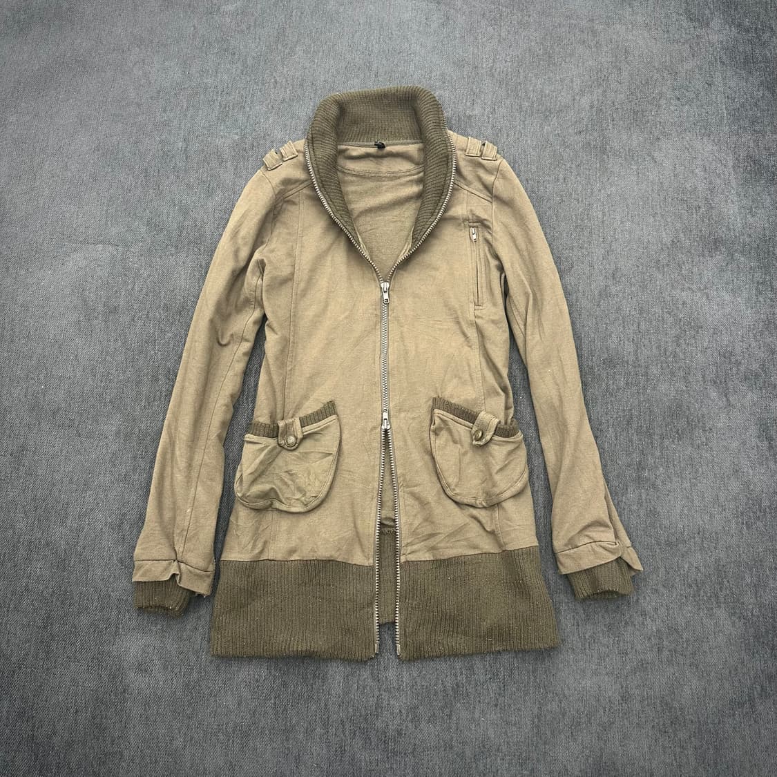 Khaki pocket detail long jacket 상품이미지3