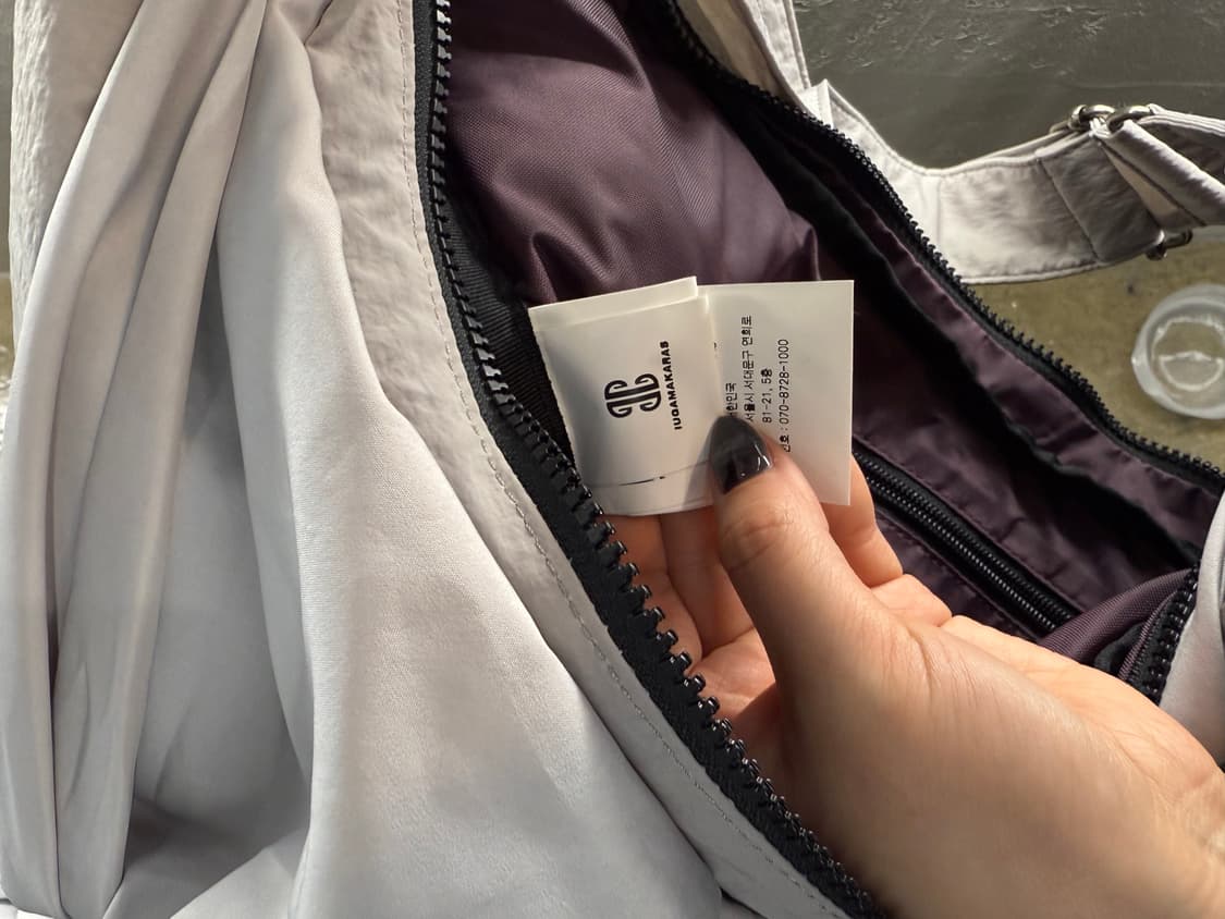 IUGA MAKA RAS 이우가마카라스 그레이 크로스백  상품이미지7