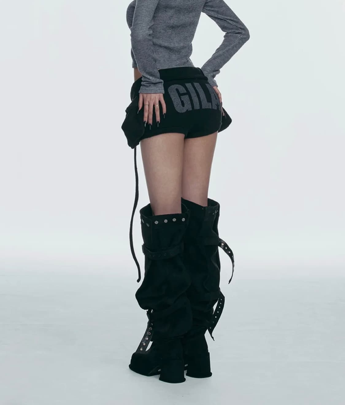 길라아카이브 BOLD LOGO POCKET KNIT SHORTS 상품이미지1