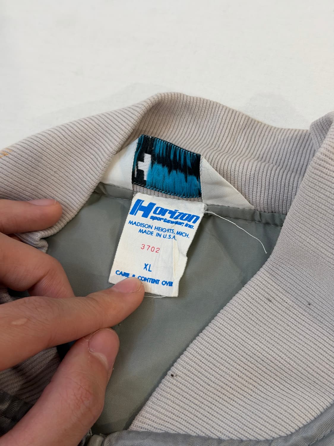 90s USA MADE 빈티지 새틴 봄버자켓 실버 상품이미지6