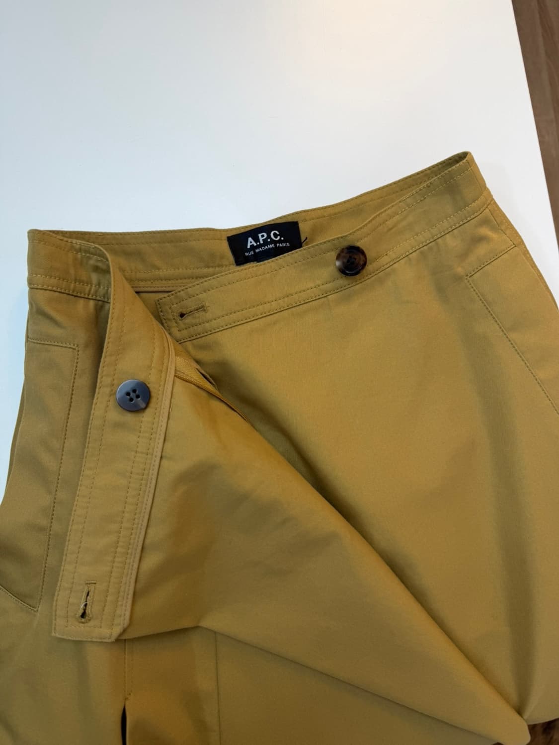 아페쎄 APC 하이웨스트 플리츠 스커트  상품이미지1