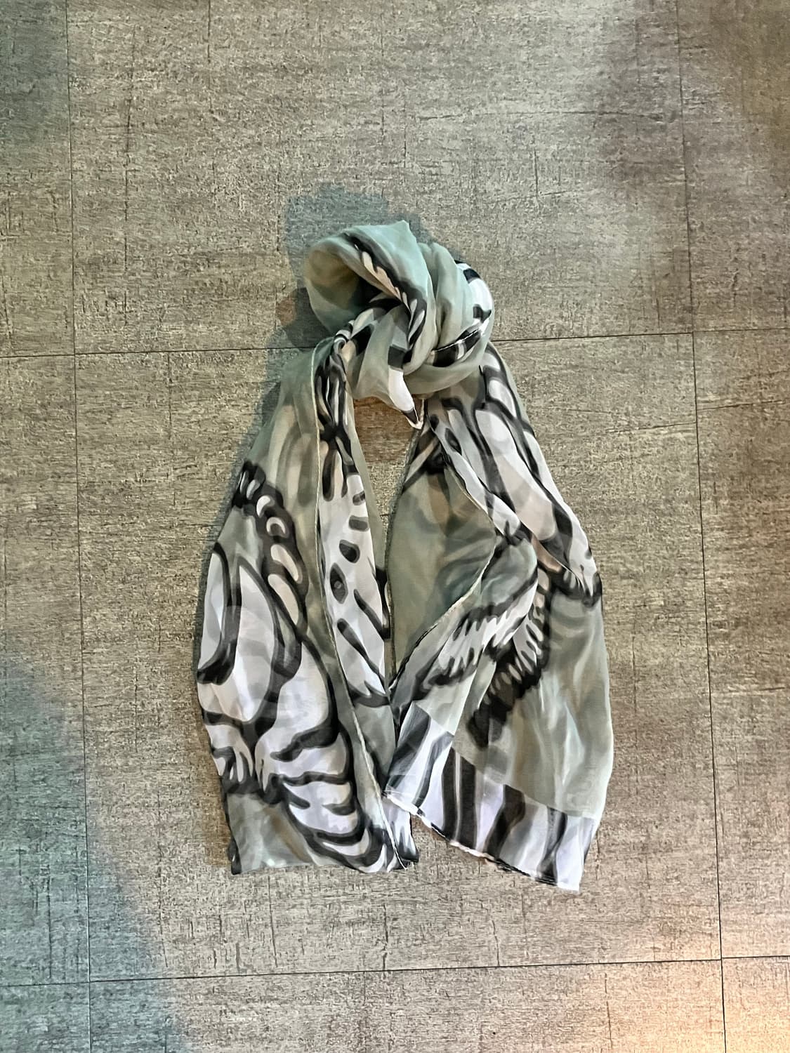 일본빈티지 너드남할메카지 스카치문양 쉬폰스카프 상품이미지1