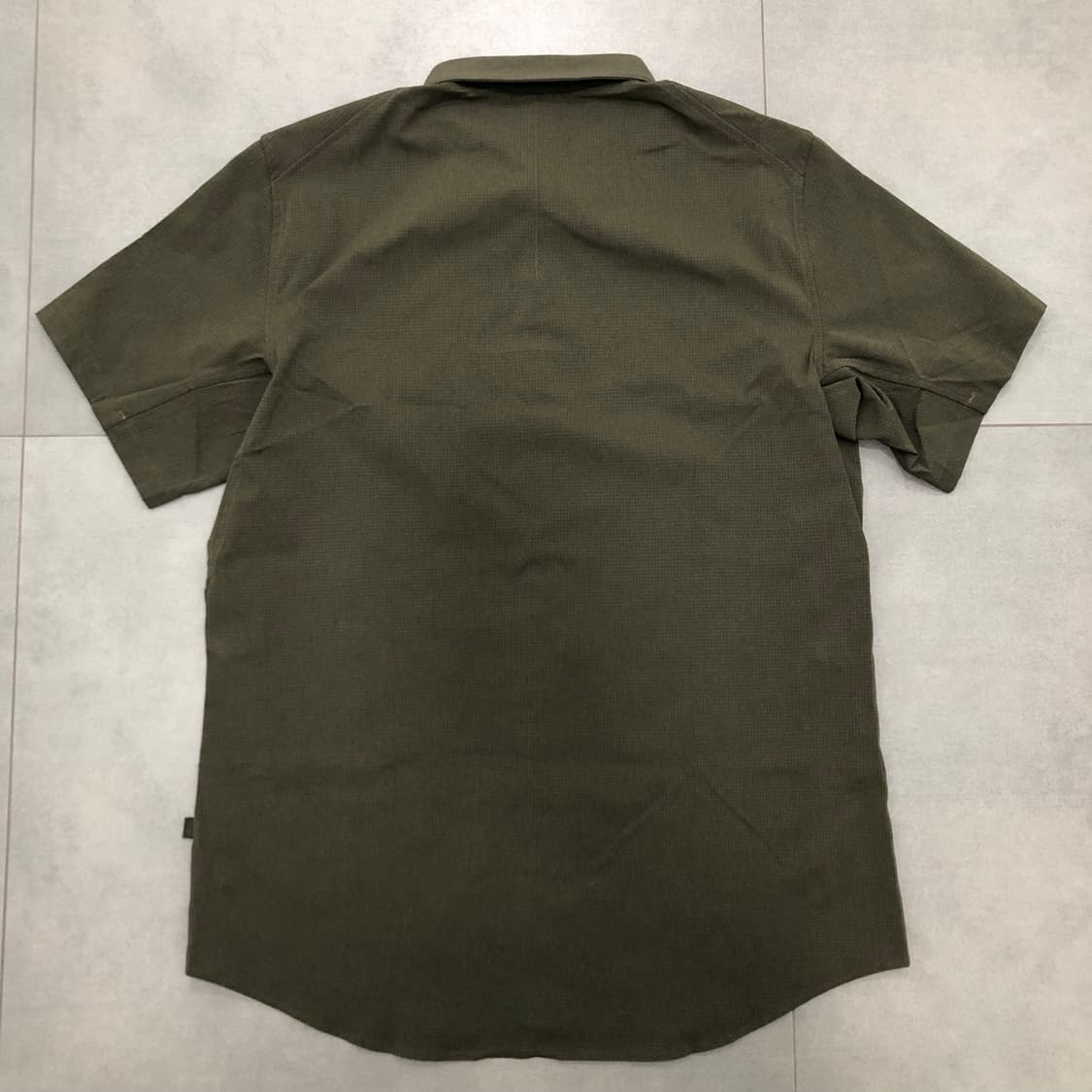 룰루레몬 반팔 카라 셔츠 L 상품이미지5