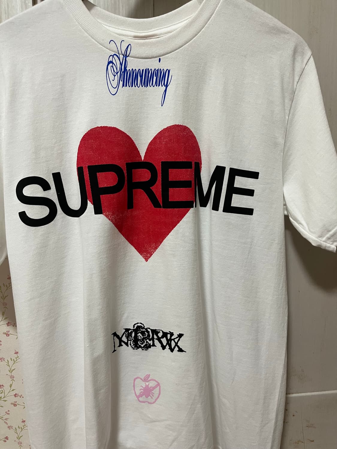 (M) 슈프림 25SS 어나운싱 티셔츠 화이트 상품이미지1