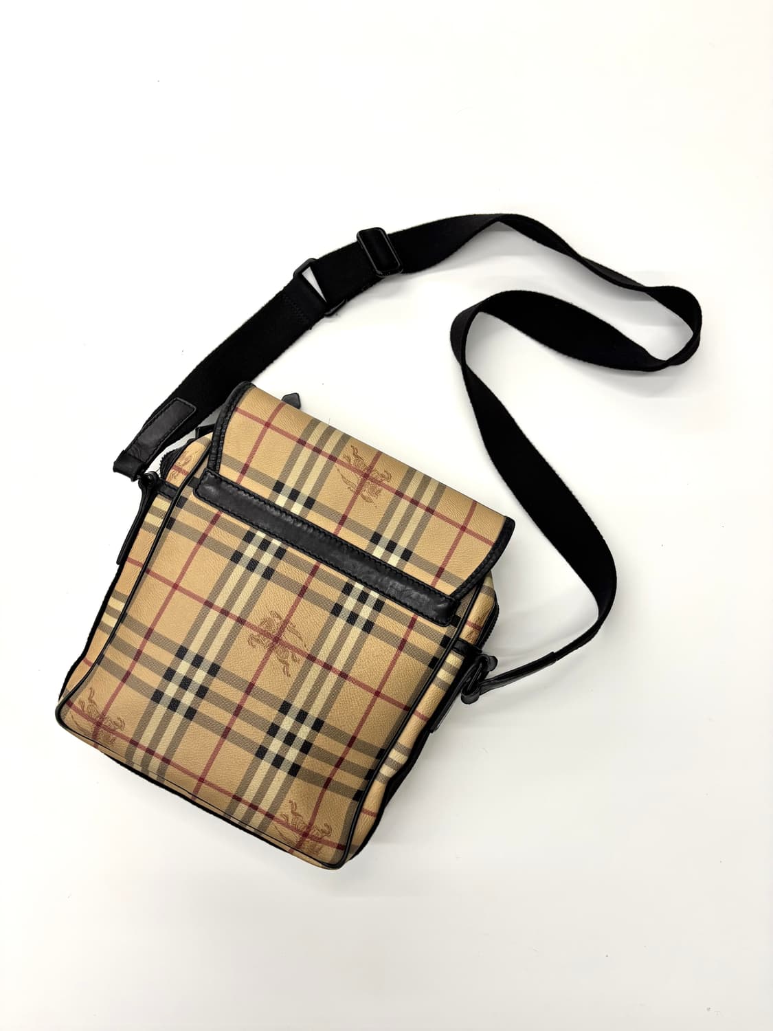 Burberry 버버리 베이지 헤이마켓 크로스백 상품이미지9
