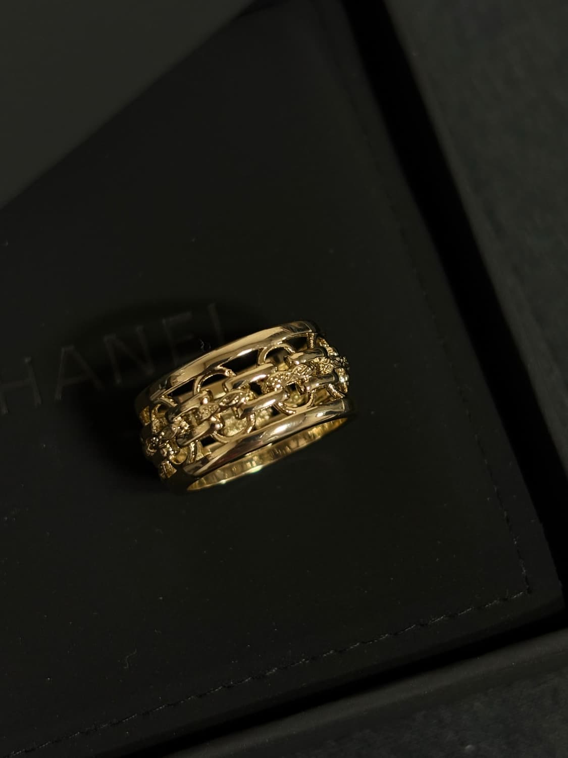 샤넬 정품 업사이클링 cc로고 샴페인 골드 볼드 반지  상품이미지3