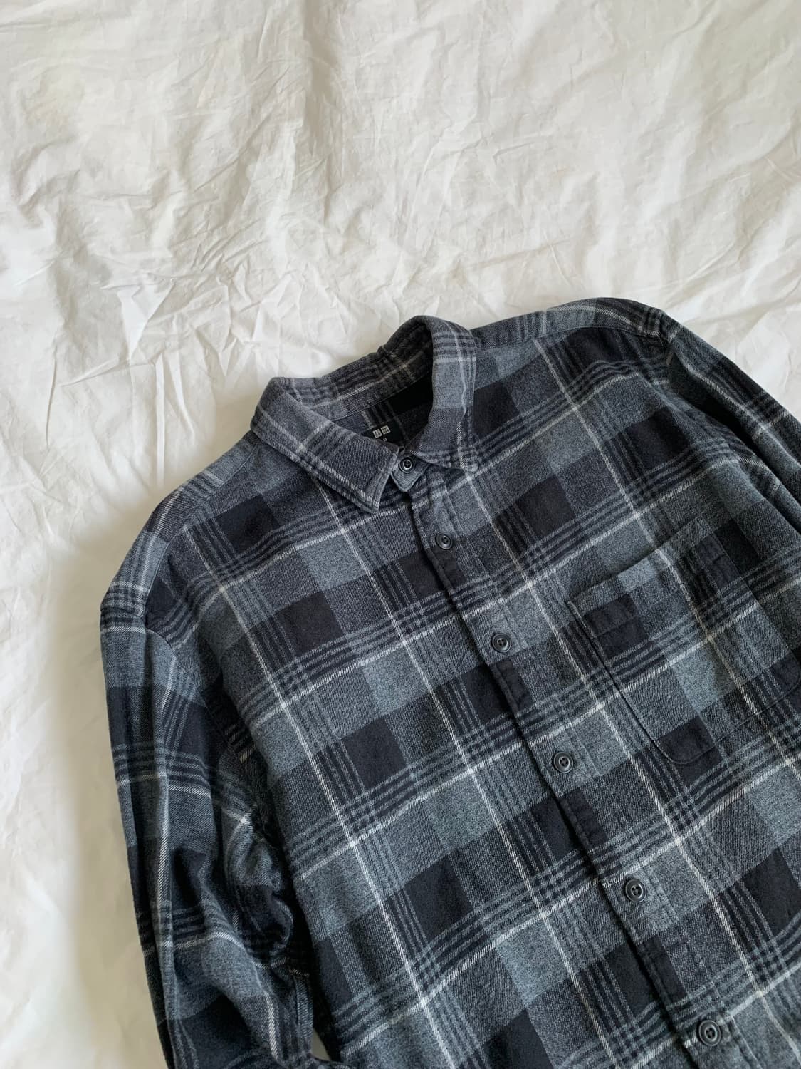 UNIQLO 블랙 체크 셔츠 상품이미지3