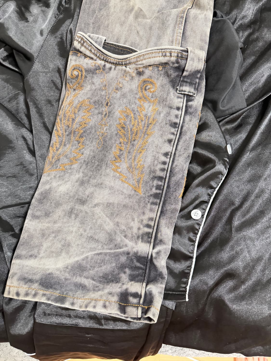 [30] Y/project 와이프로젝트 카우보이 커프스 흑청 상품이미지4