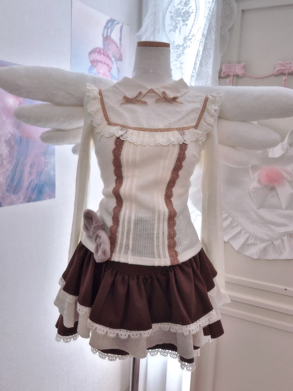 리즈리사 데드스탁 라떼갸루 벨벳 리본 프릴 도트 블라우스 상품이미지2