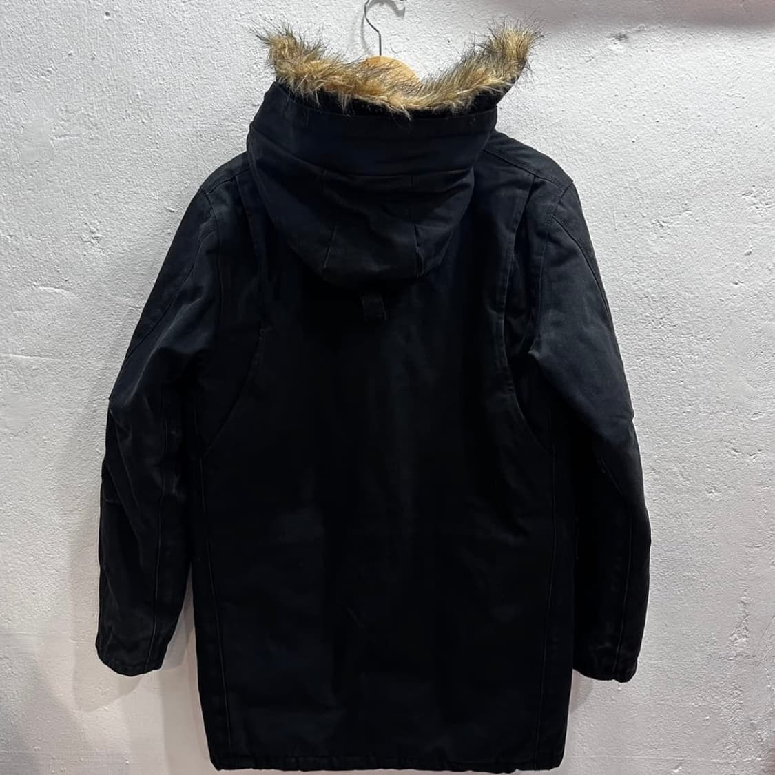 칼하트 시베리안 누빔 파카M 상품이미지9