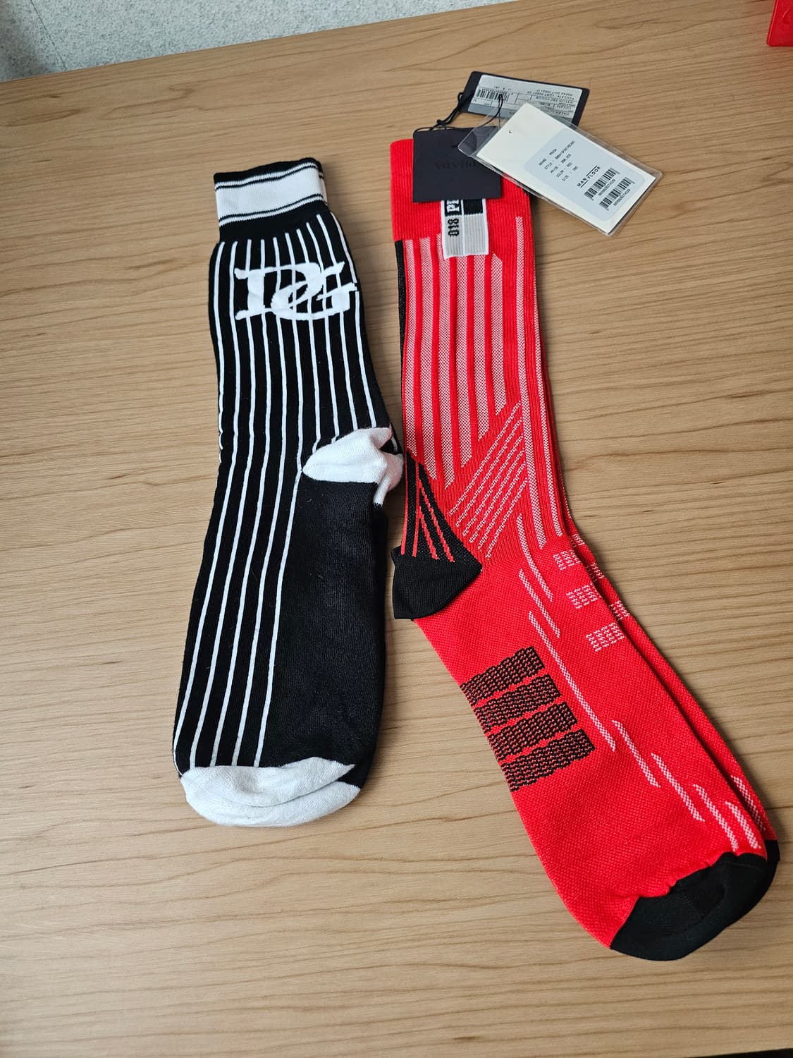 새상품 프라다 & 돌체앤가바나 컬렉션 양말 상품이미지1