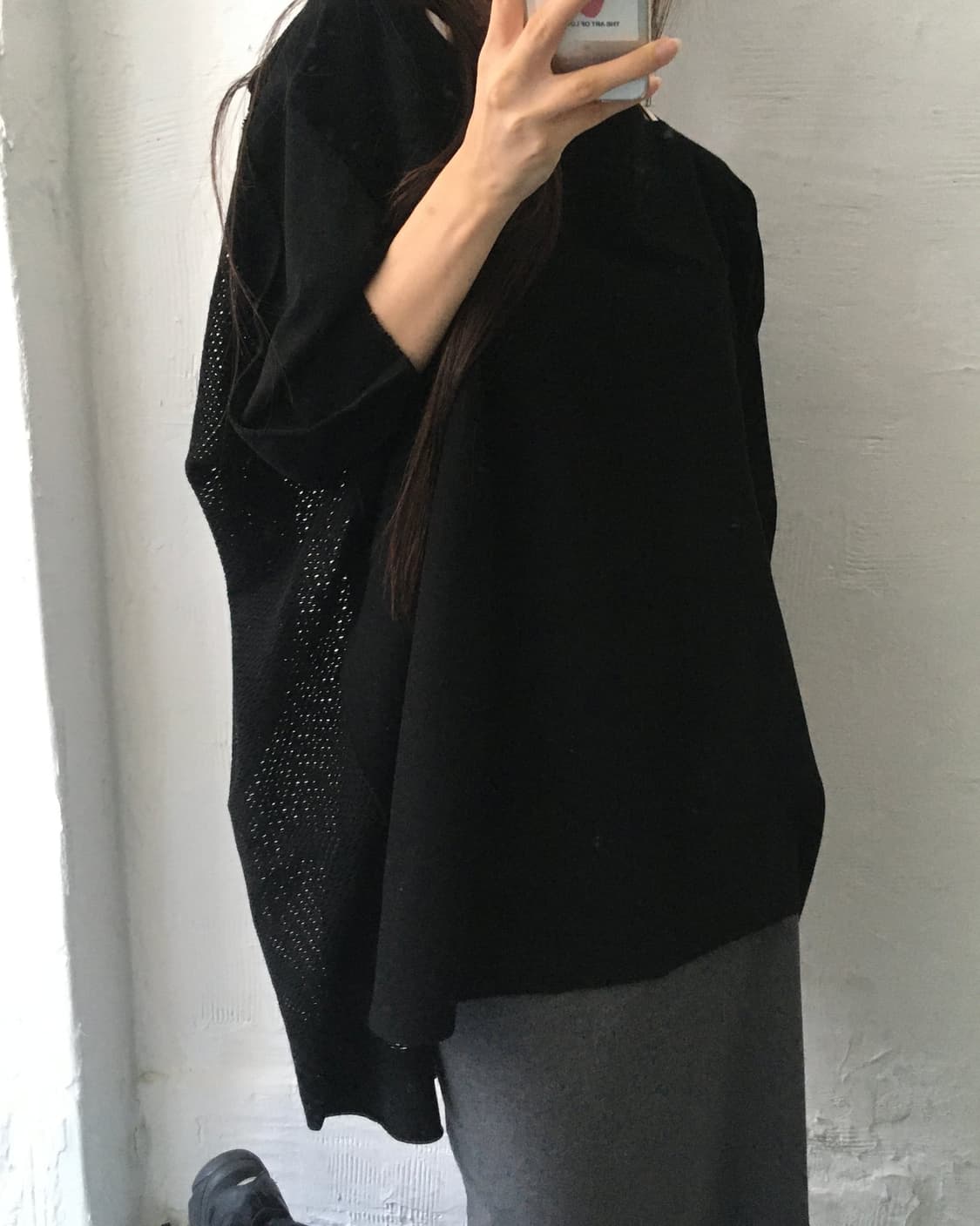 ISSEY MIYAKE 이세이미야케 블랙 메쉬 플리츠 블라우스 상품이미지1