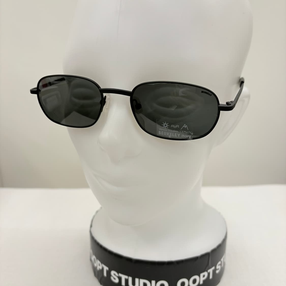 BERKELEY 블랙 스퀘어 선글라스 상품이미지5