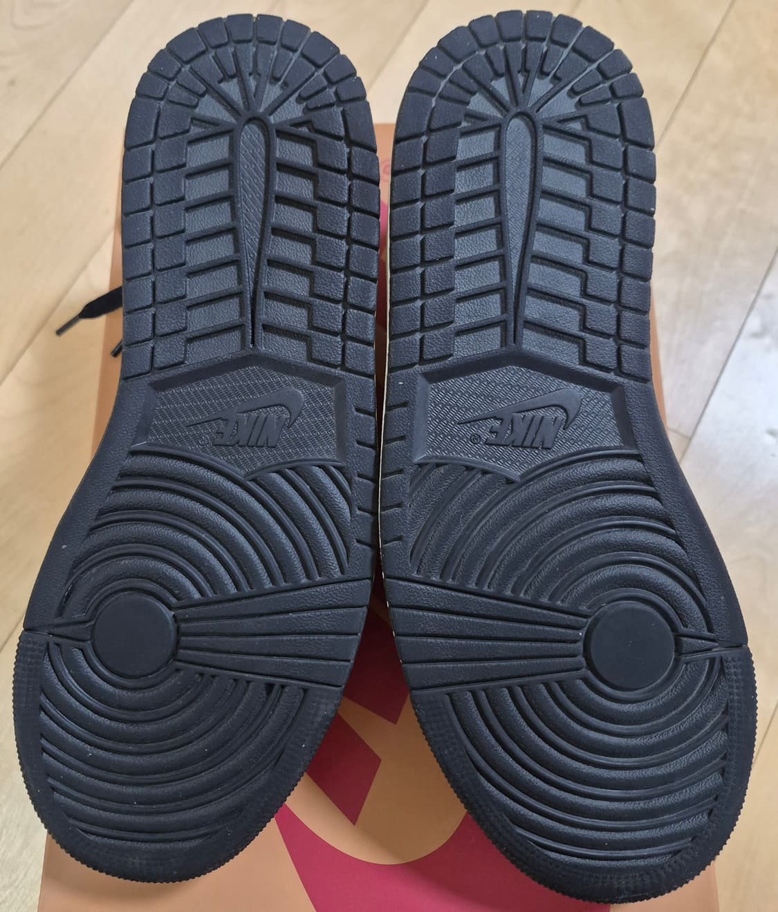 (275)나이키 조던1로우 OG 세일 앤 골든 하베스트  상품이미지5