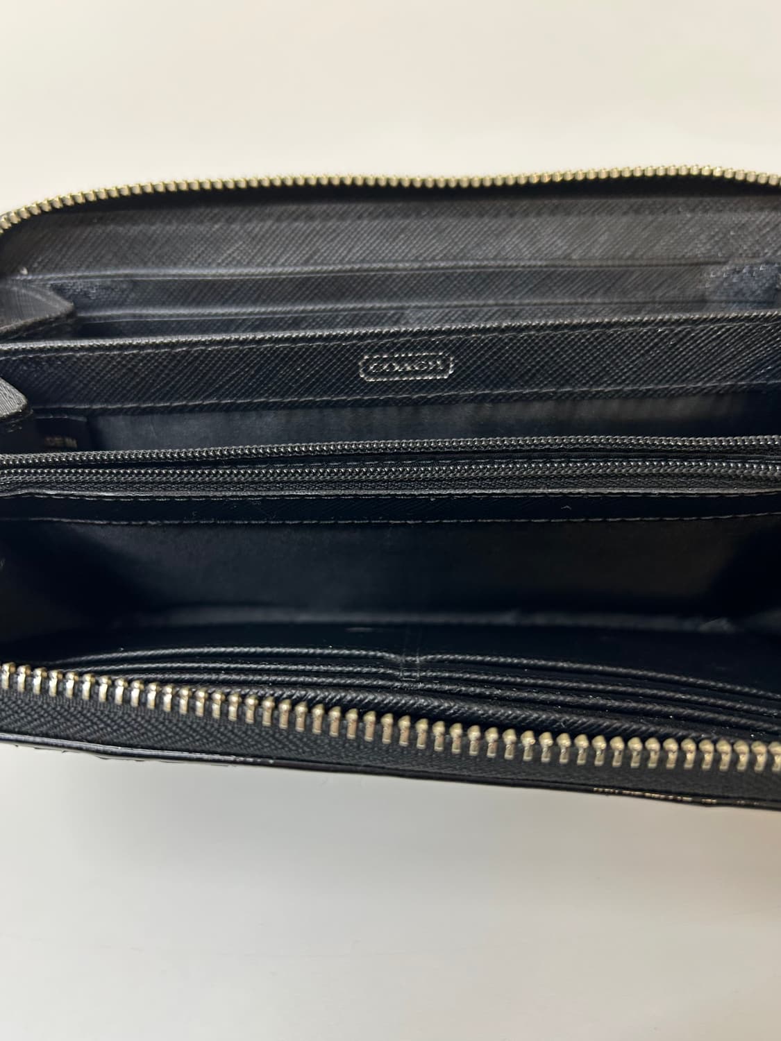 Coach 코치 시그니처 자카드 플랩 지갑 상품이미지4