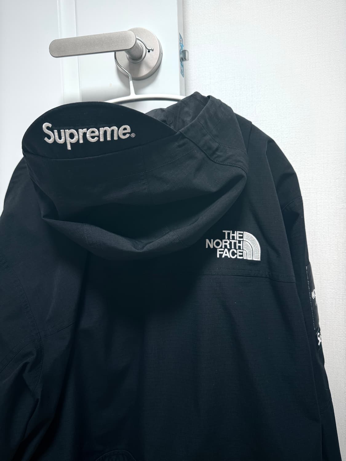 슈프림 x 노스페이스 익스페디션 자켓 블랙 상품이미지4