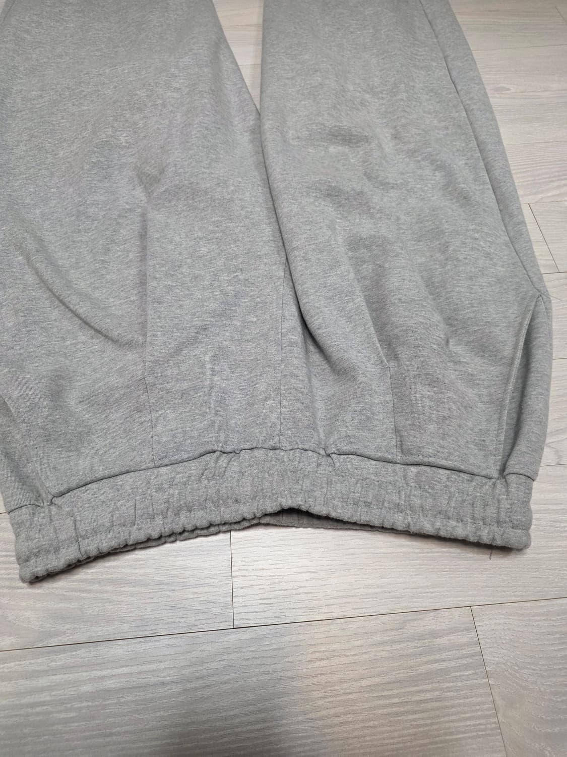 무신사구매)제로 XEROBNR 회색 스웻팬츠 L 상품이미지2