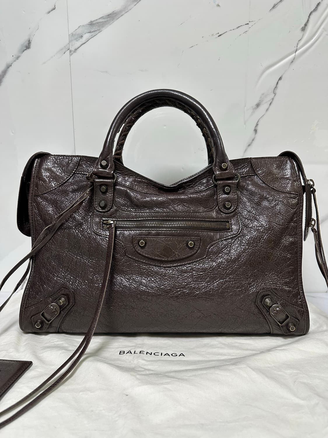 [A+ 정품] 발렌시아가 시티 모터백 미디움 다크브라운 상품이미지3