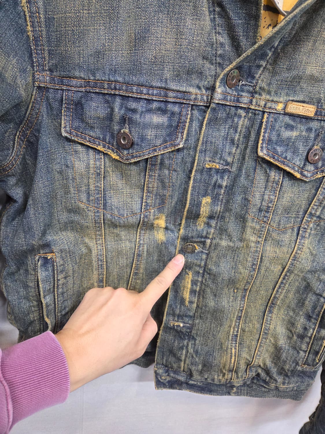 아베크롬비 에즈라피치 빈티지워싱 데미지 데님자켓 M 상품이미지8