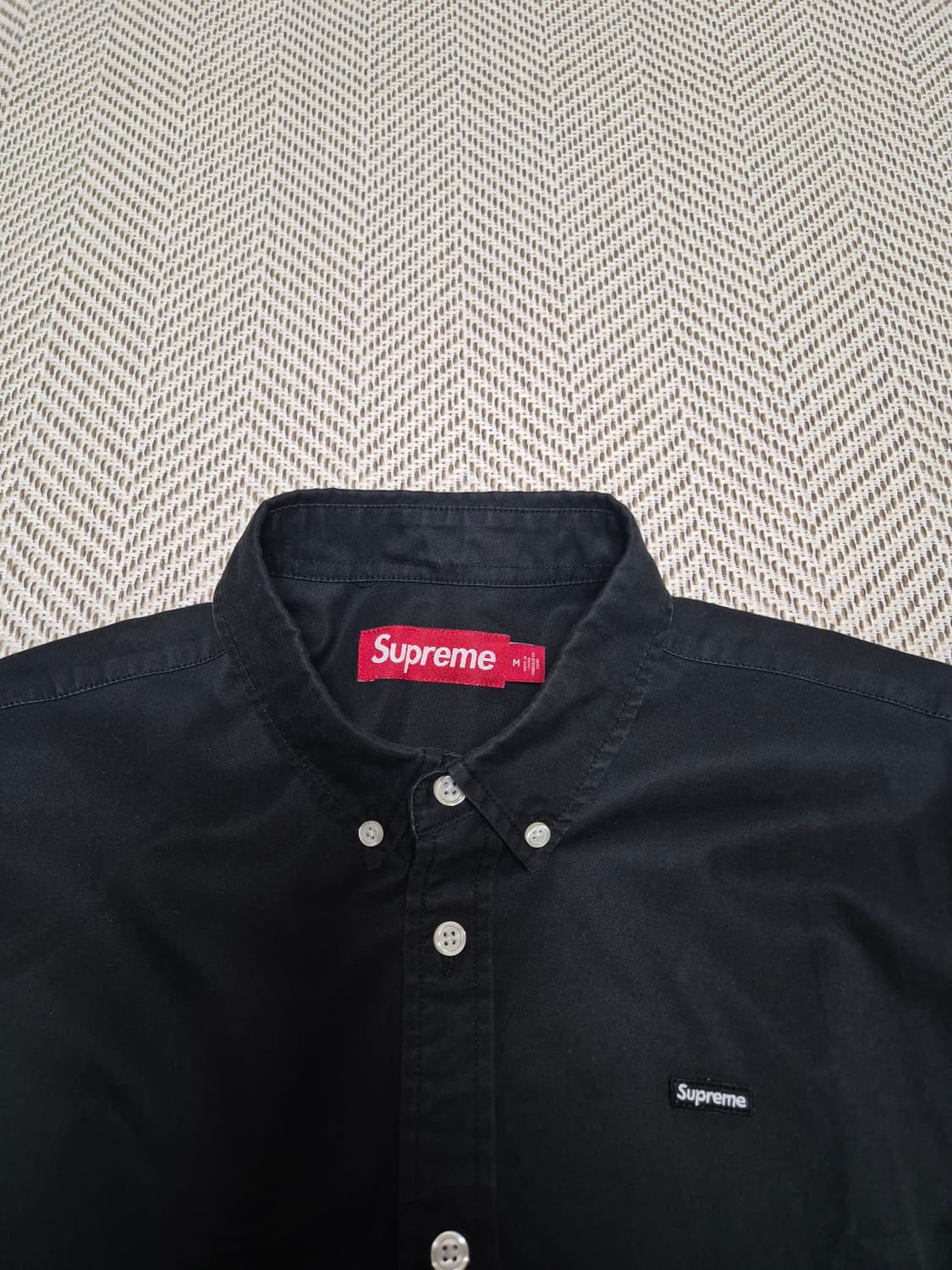 슈프림  Supreme 스몰 박스 셔츠 블랙 (24FW, M사이즈) 상품이미지3