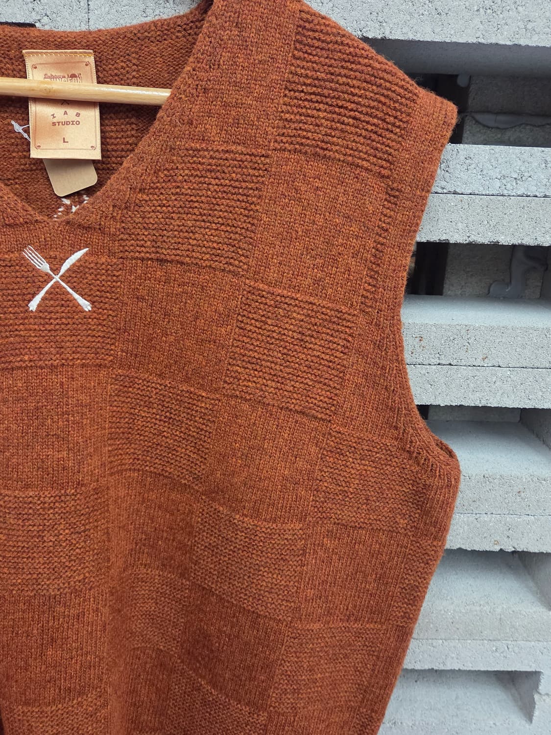 IAB 아이앱 스튜디오 니트조끼 상품이미지6