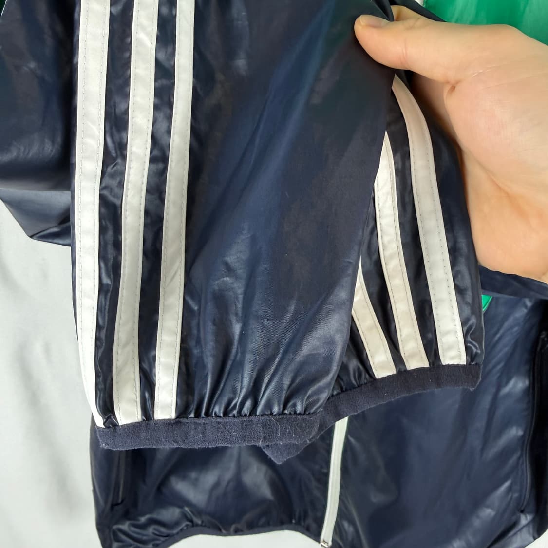 (110) 아디다스 콜로라도 바람막이 후드 자켓 네이비/그린 상품이미지4