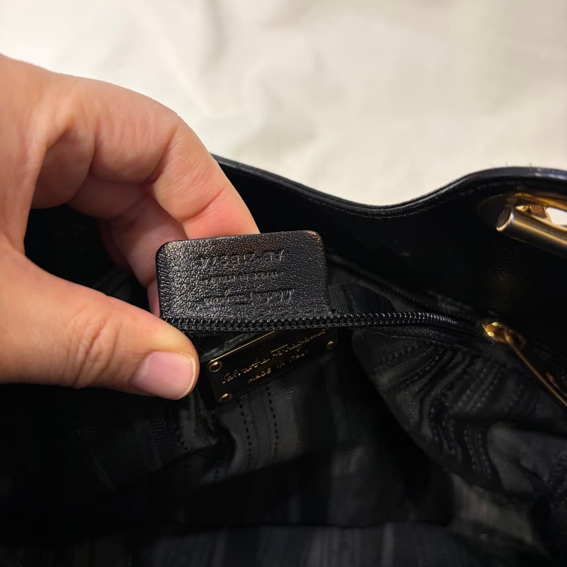 페라가모 간치니 체인 숄더백 가방 상품이미지9