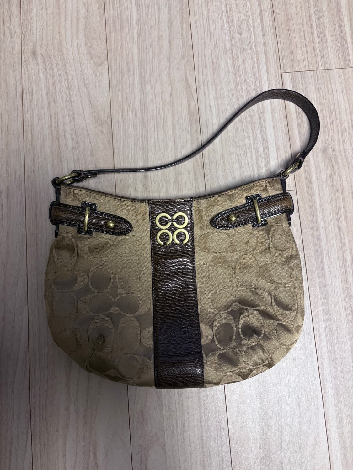 코치  숄더백 상품이미지1