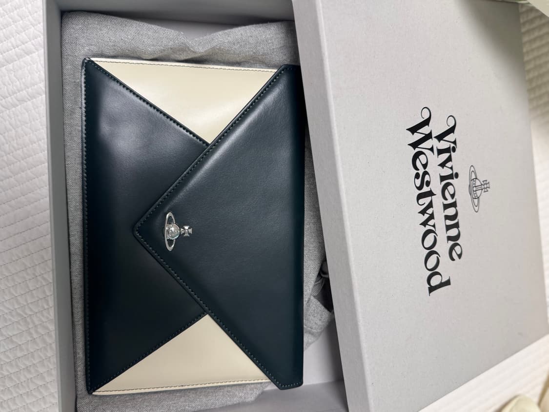 비비안웨스트우드 클러치 상품이미지1