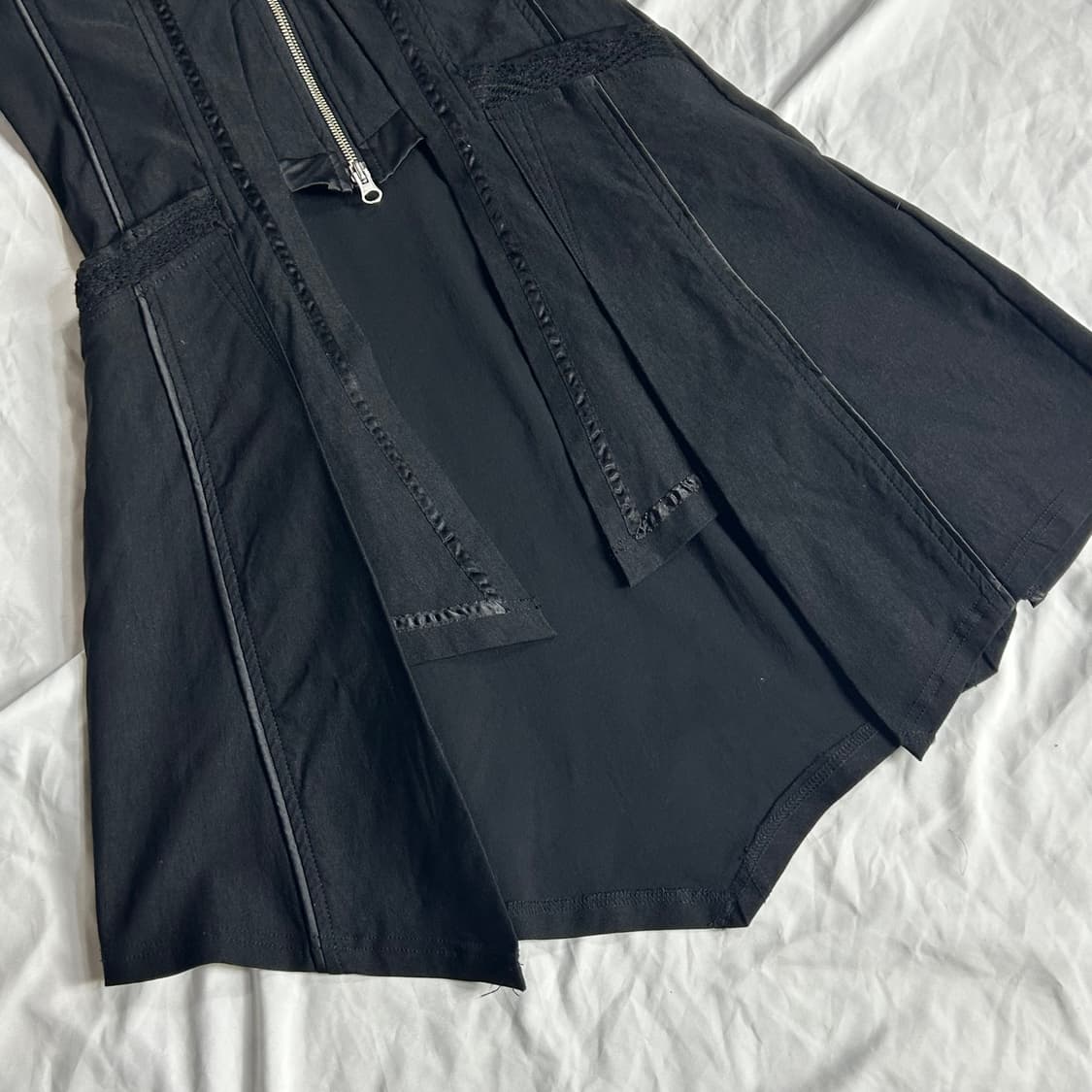 [Ozz Oneste] 오즈온 오리엔탈 고딕 집업 슬리브리스 원피스 상품이미지4