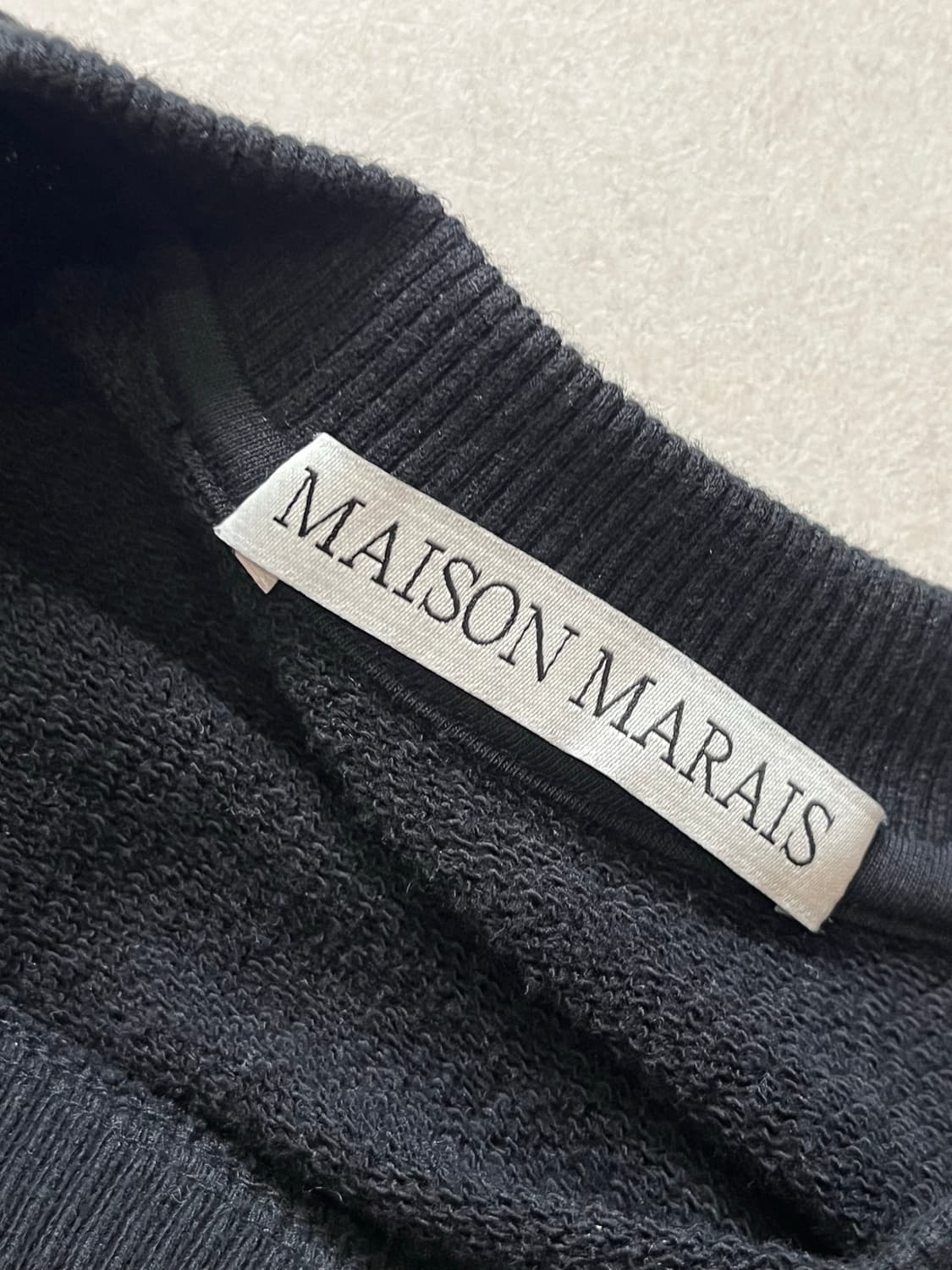 메종마레 컷오프 크루넥 블랙 34 상품이미지3