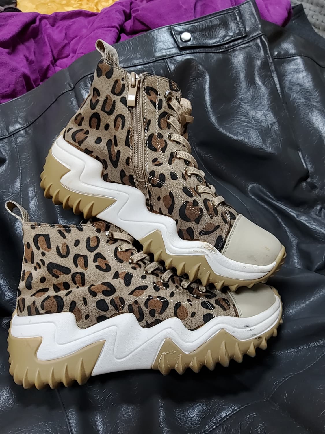 레오파드 하이탑 스니커즈 235 상품이미지1