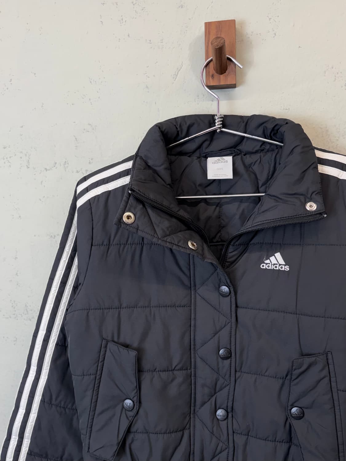 아디다스 빈티지 삼선 크롭 숏패딩 블랙 상품이미지4