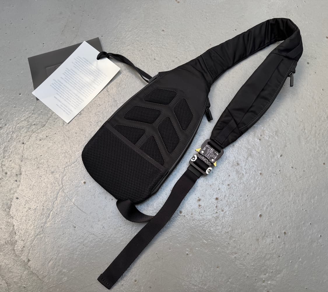 알릭스 x 몽클레어 지니어스 크로스보디백 몽클레르 ALYX x MONCL 상품이미지9