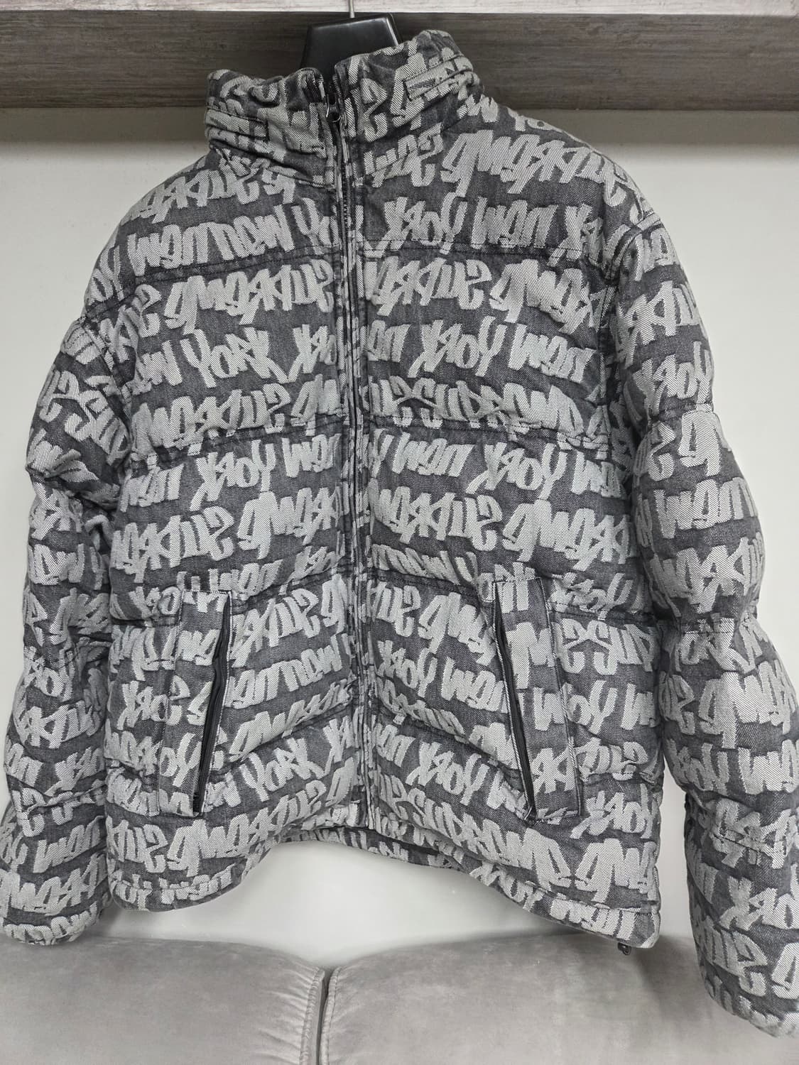 희귀매물)슈프림 자카드 패딩 푸퍼M  상품이미지1