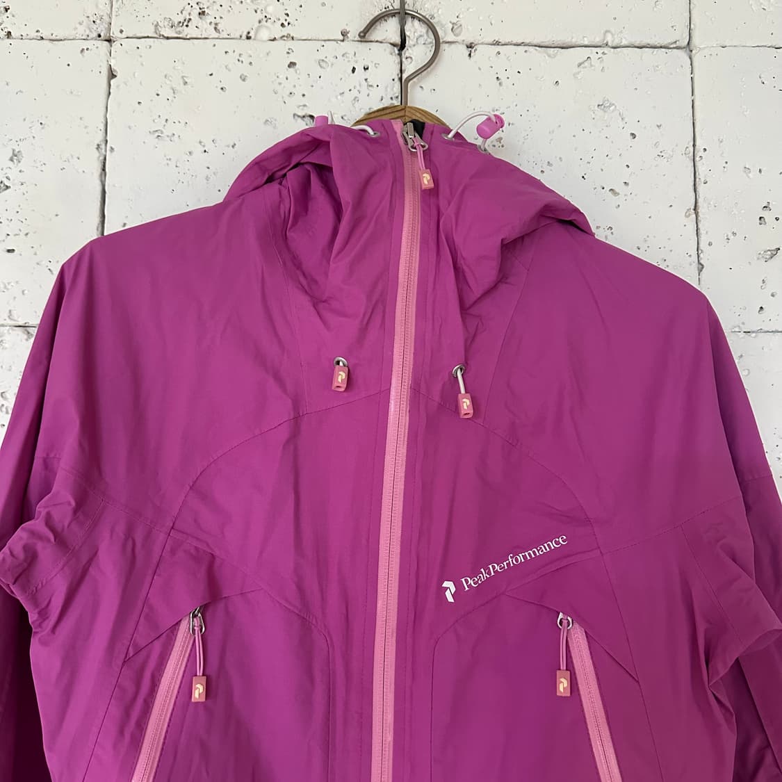 우먼XS 피크퍼포먼스 방풍 바람막이 상품이미지2