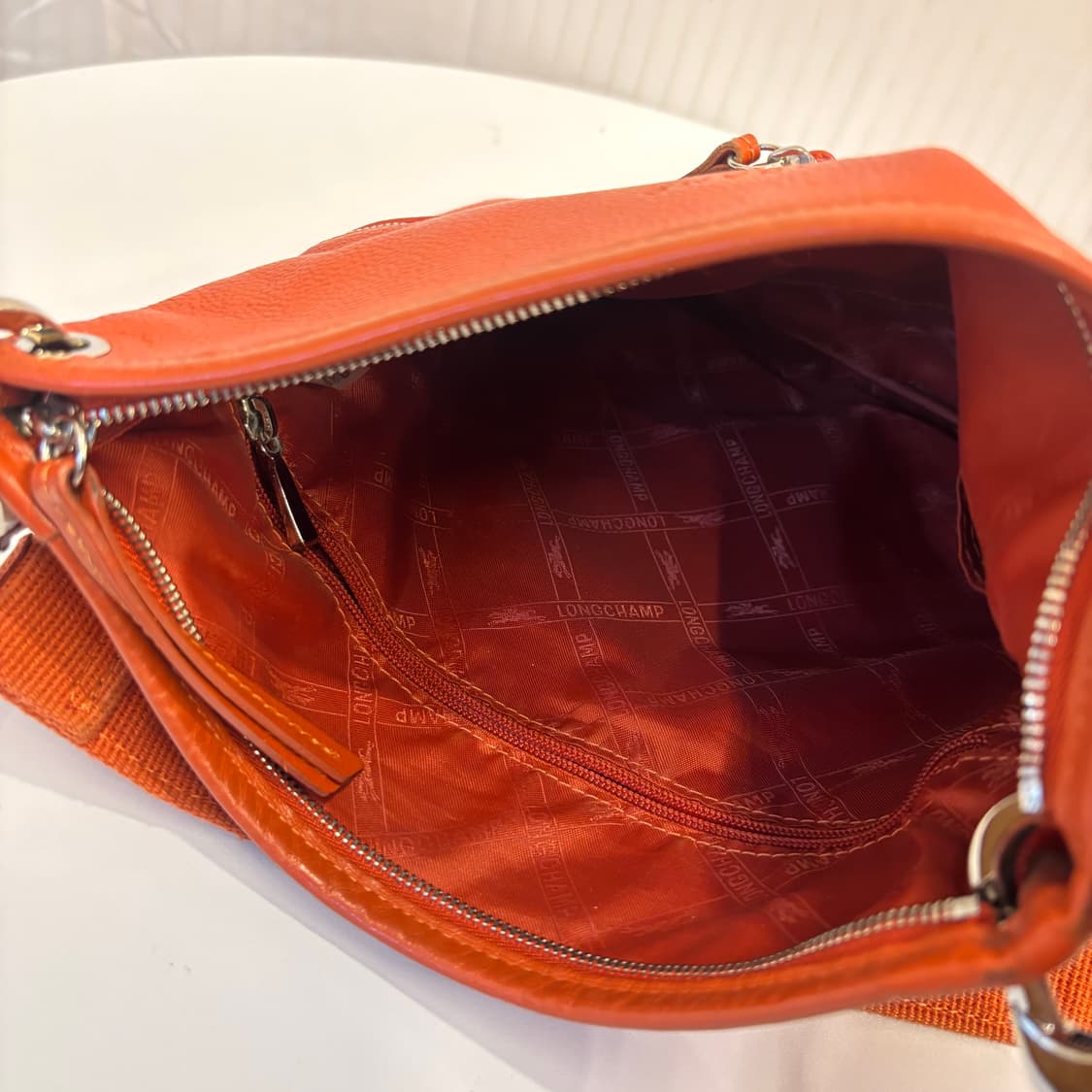 정품 롱샴 가죽 크로스백     상품이미지8