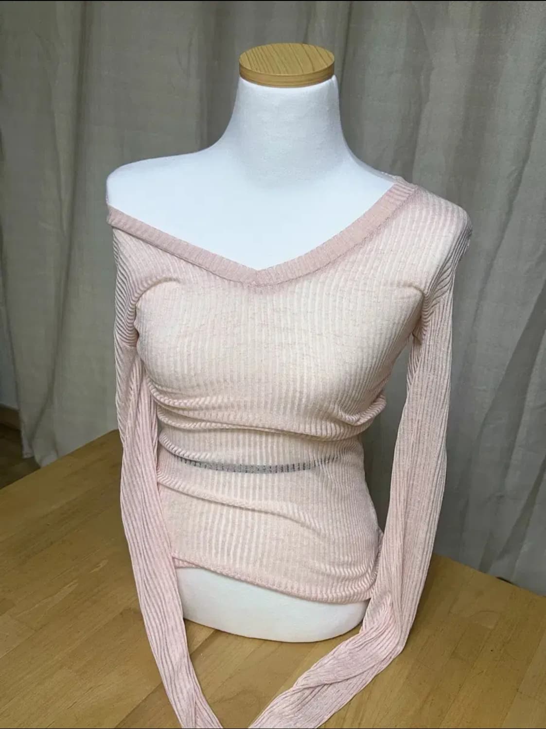 시스루 브이넥 긴팔 니트 연핑크 히메갸루 stc 이코 솜 상품이미지1