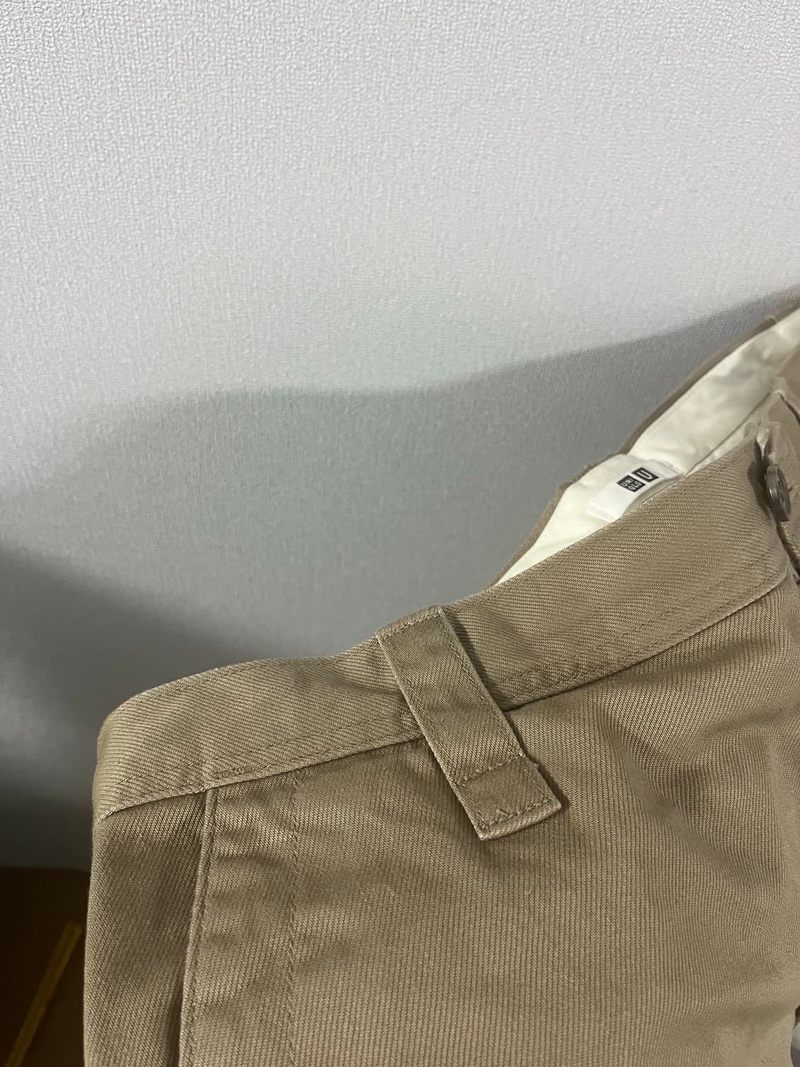 유니클로 와이드핏 치노팬츠 82 상품이미지3