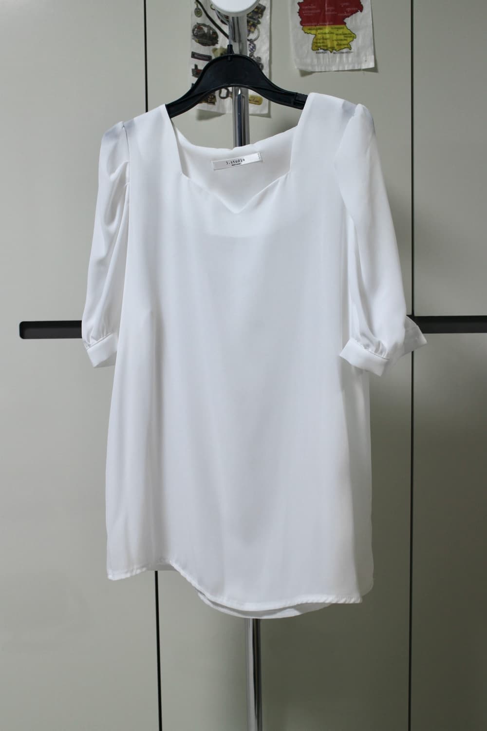 화이트 블라우스 상품이미지1