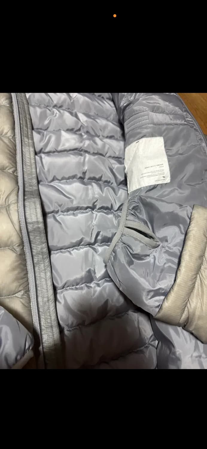 산산기어 24FW 서픽스 푸퍼 그레이3 상태최고… 상품이미지4