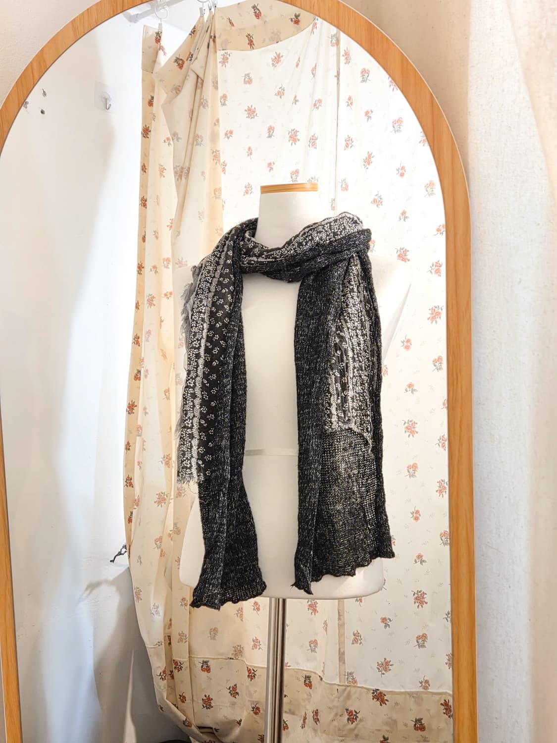 차콜 패치워크 머플러 상품이미지1