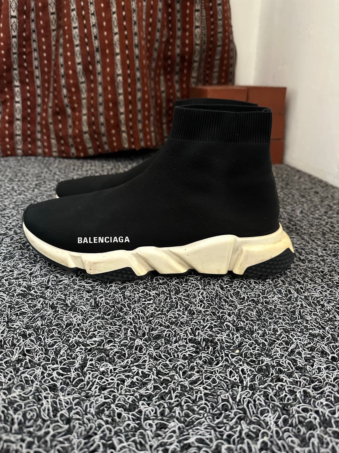 발렌시아가 스피드러너 블랙 280mm 상품이미지1