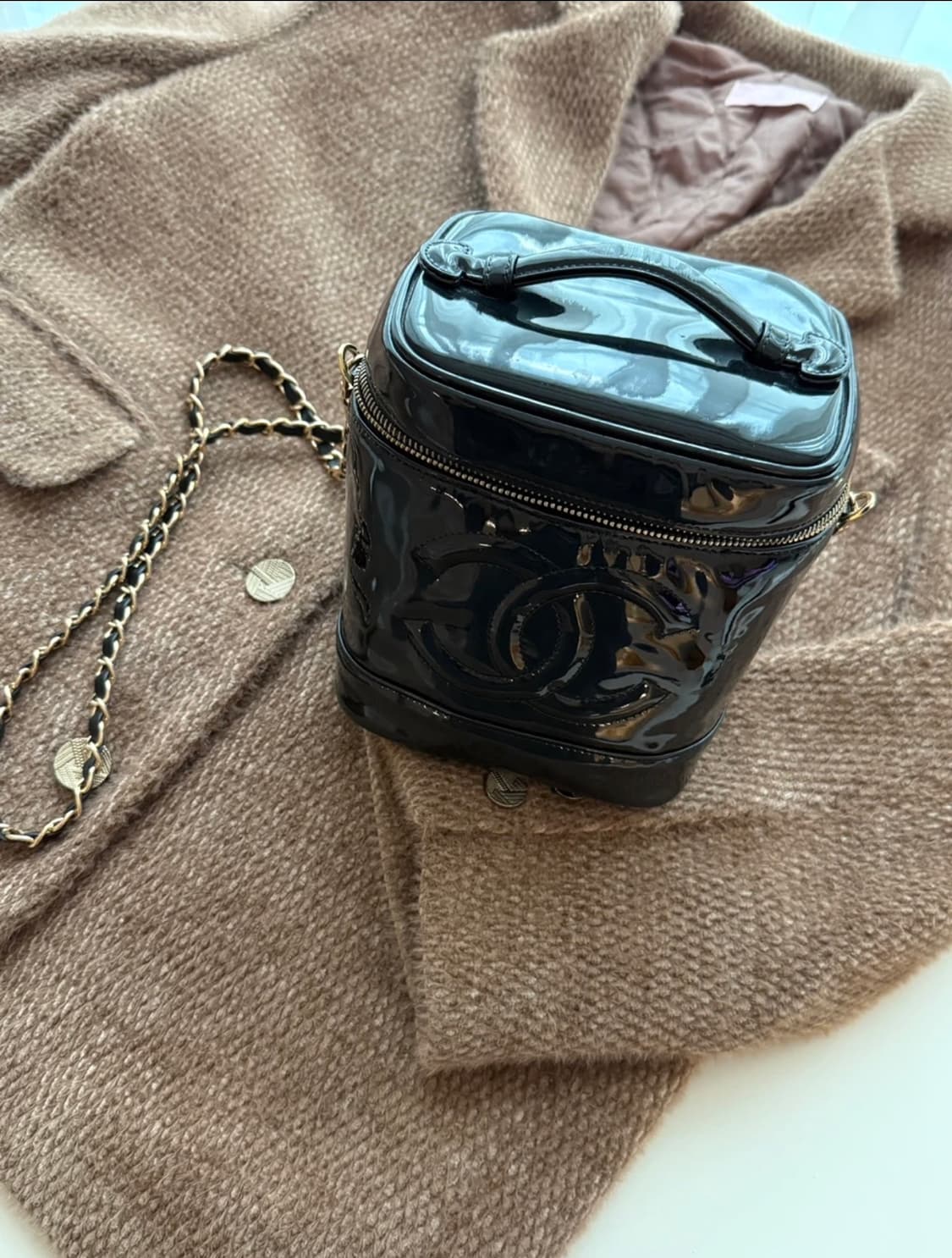 샤넬 베니티 코스메틱 페이던트 백. 상품이미지6