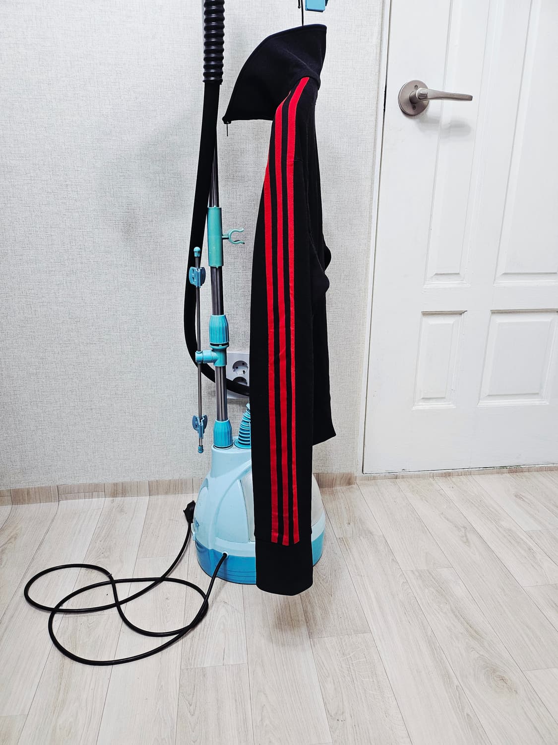 (105~110)☆초대장급☆ 아디다스 오리지널 유로파 [검빨] 트랙탑져지 상품이미지4