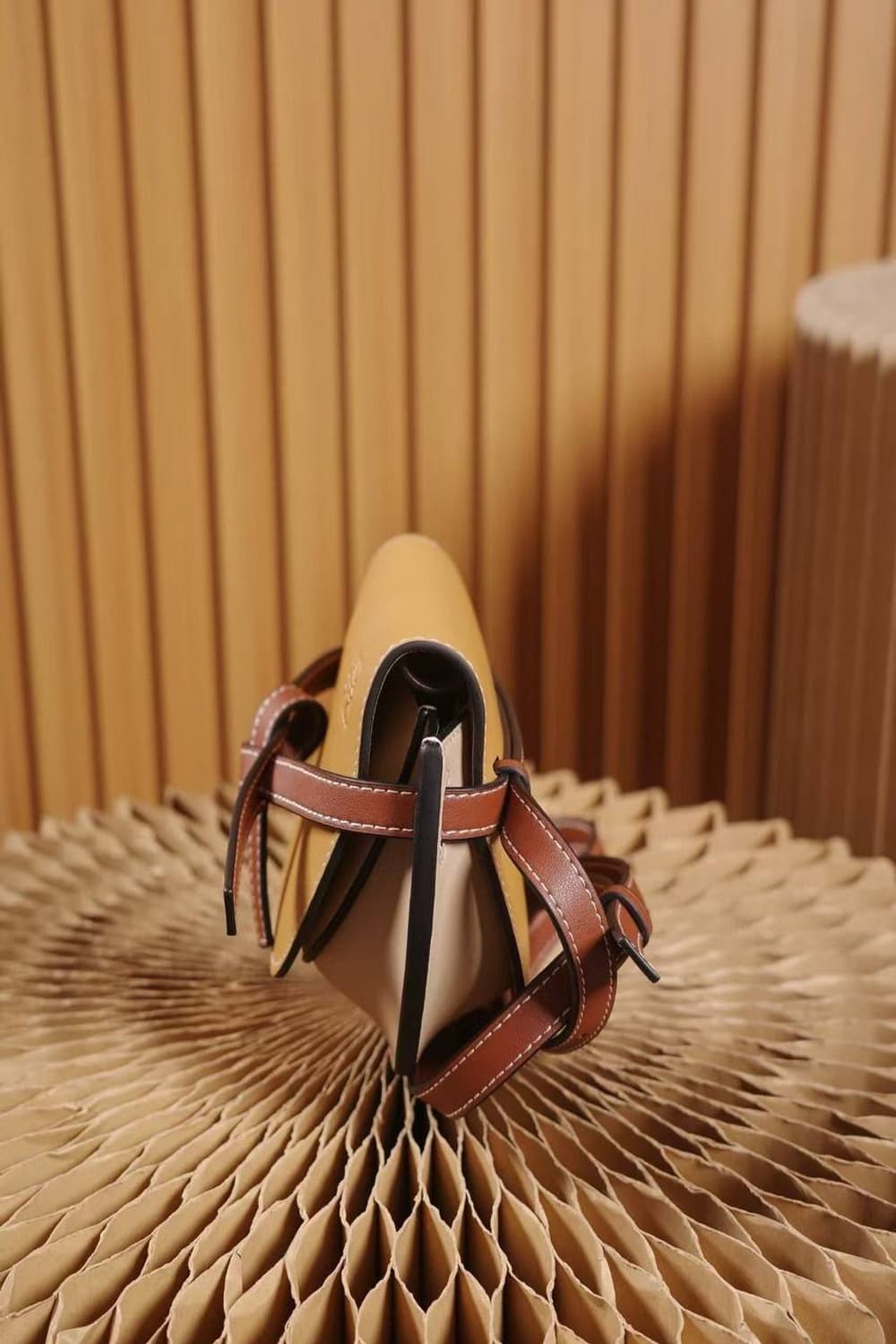 로에베(LOEWE) 미니 게이트 듀얼 백 상품이미지6