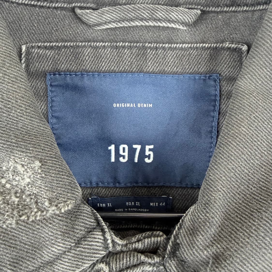 (XL) ZARA 데미지 흑청 데님 자켓 상품이미지6