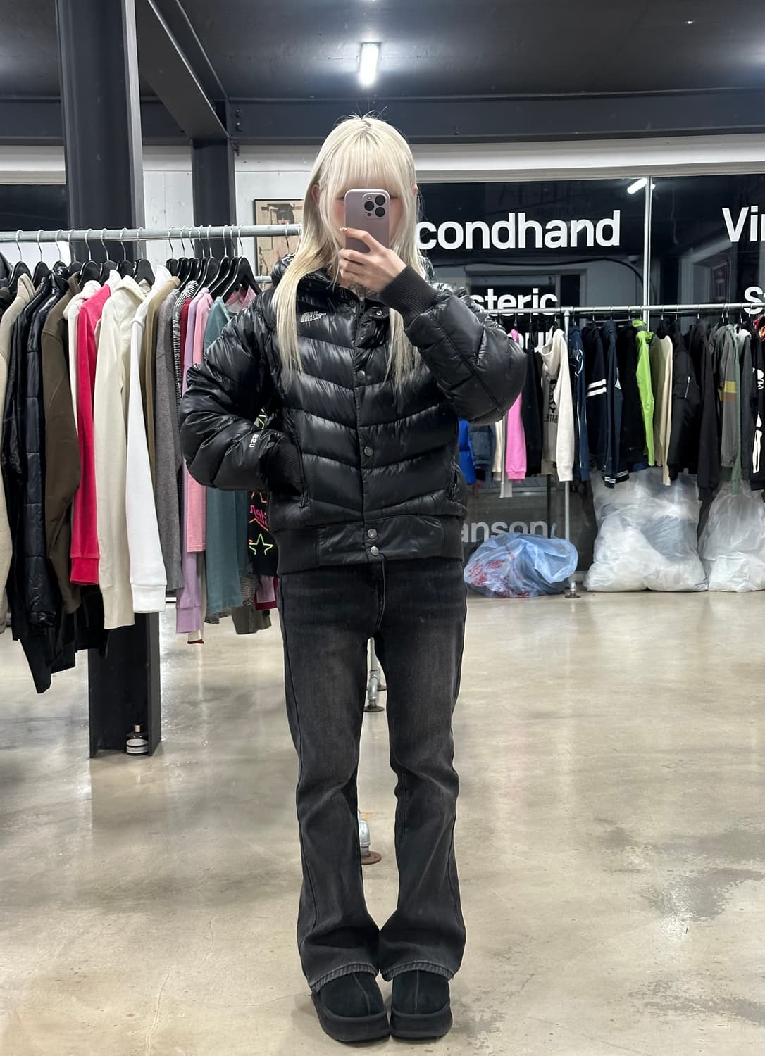  노스페이스 여성용 블랙 550 푸퍼 다운 패딩 상품이미지2